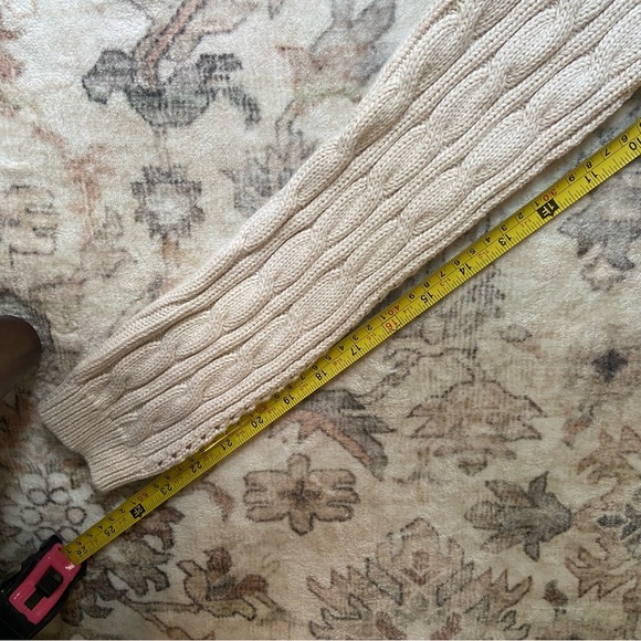 Vintage Cream Cable Knit Sweater - Picture 9 of 11